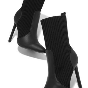 BRAND NEW High heel ankle booties